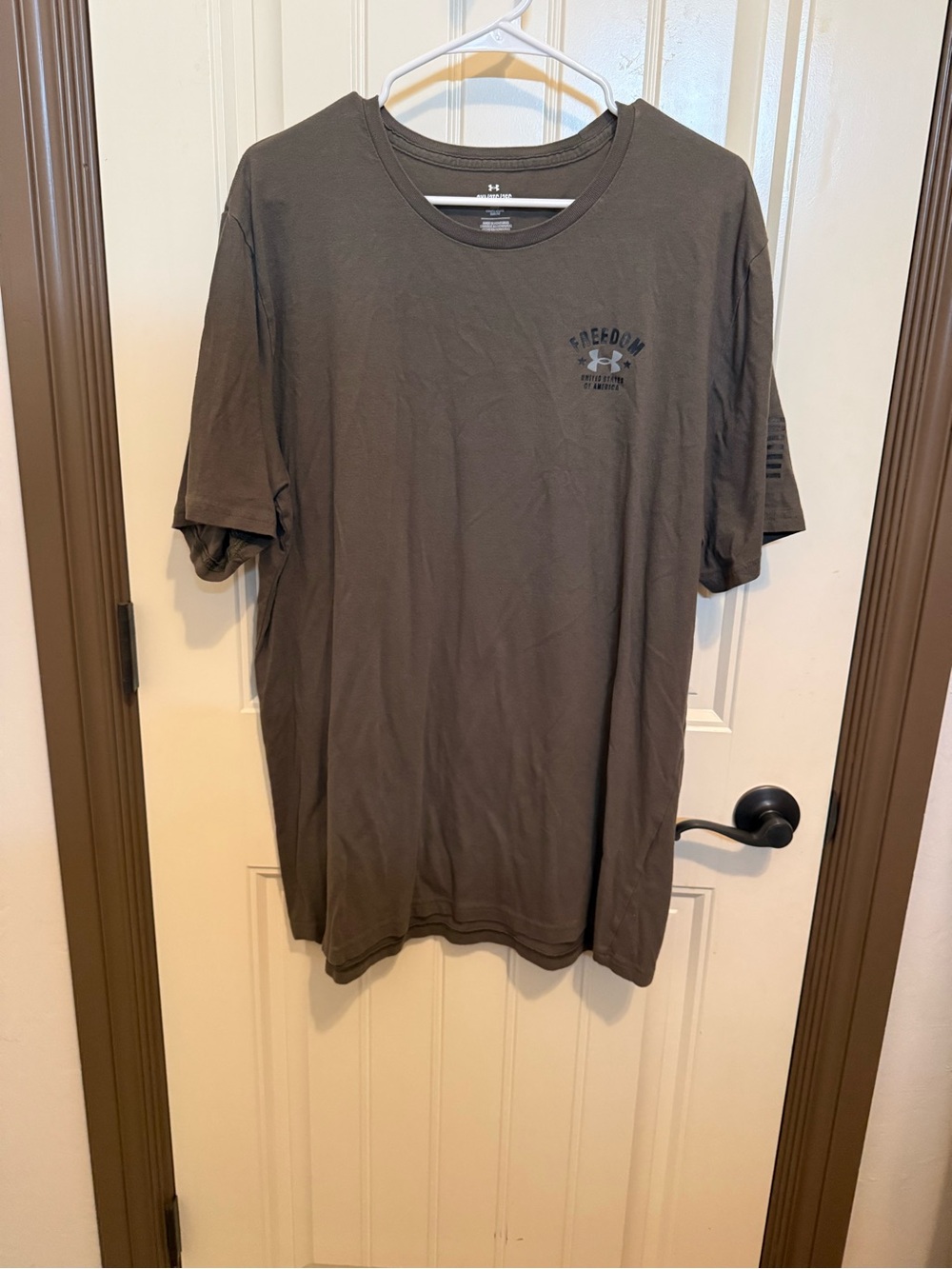 Under Armour Men's Short Sleeve Crew Tee in Olive Drab